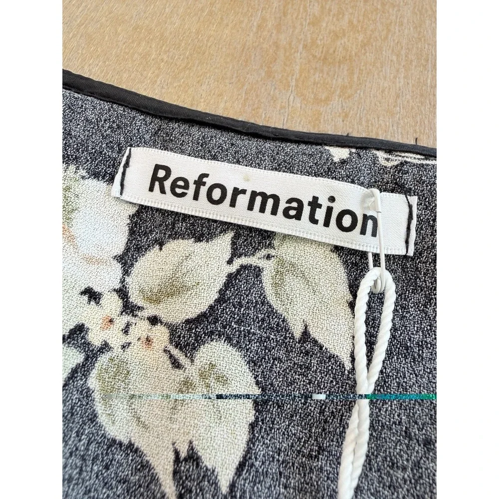 Reformation Florian Short Sleeve Black Floral Wrap Crop Top Size‎ 12